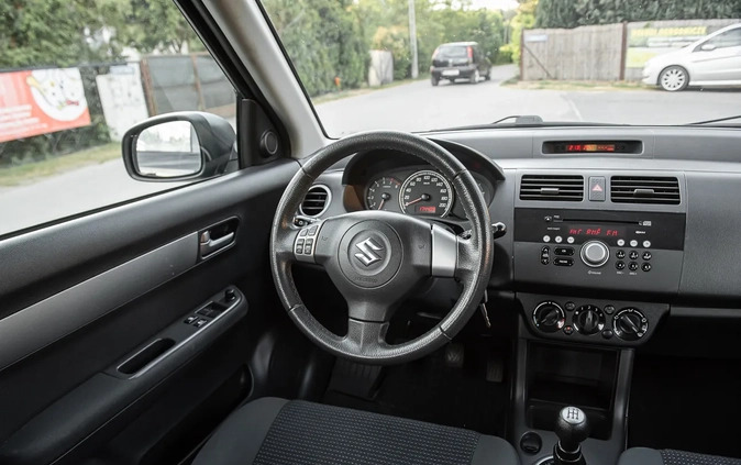 Suzuki Swift cena 18900 przebieg: 174000, rok produkcji 2009 z Ozimek małe 352